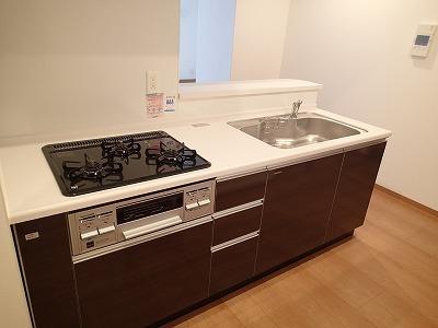 羽曳野市高鷲１０丁目のハイツ