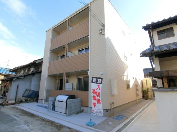 藤井寺市道明寺４丁目のアパート
