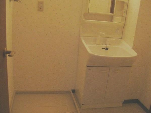 松原市一津屋６丁目のハイツ