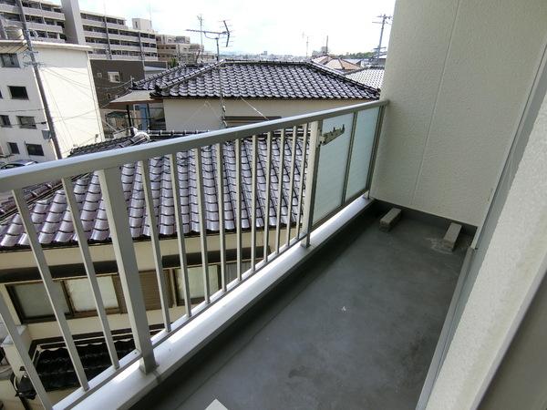 ハイツしらとり