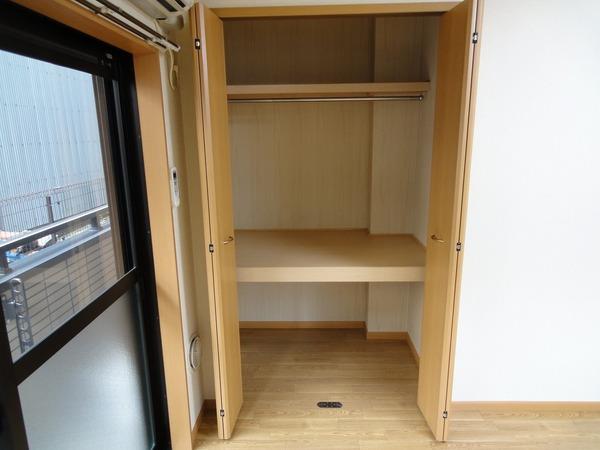 羽曳野市古市２丁目のハイツ