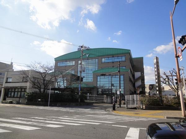 羽曳野市碓井１丁目のハイツ(羽曳野警察署)