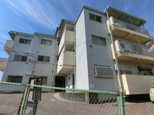 羽曳野市高鷲９丁目のマンション