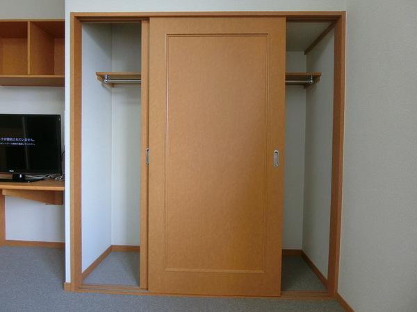 羽曳野市西浦４丁目のマンション