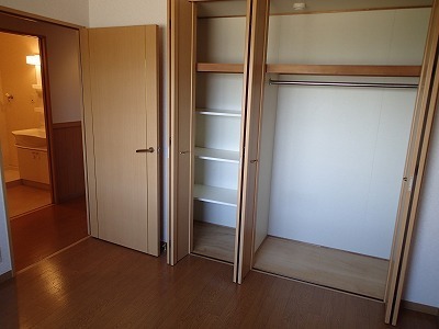 羽曳野市野々上２丁目のマンション