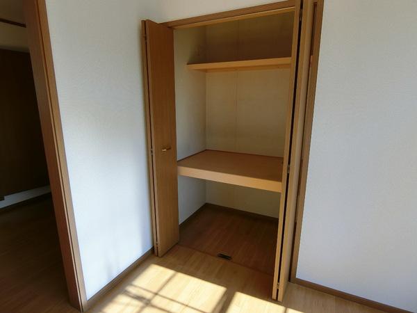 羽曳野市西浦３丁目のハイツ