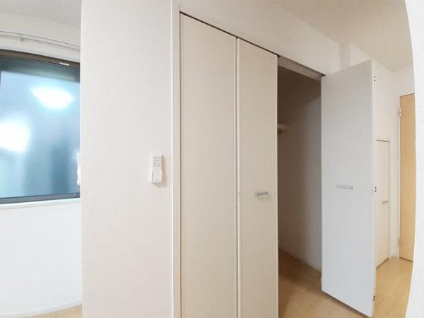 羽曳野市古市２丁目のハイツ