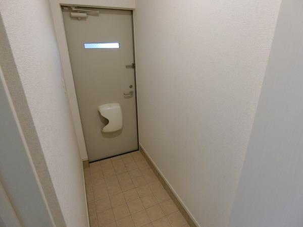 羽曳野市誉田３丁目のハイツ