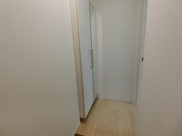羽曳野市誉田３丁目のハイツ