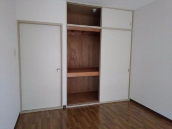 柏原市国分市場２丁目のマンション