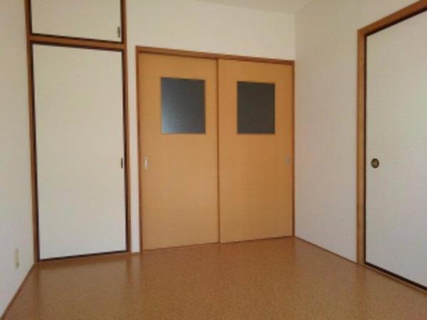 柏原市国分市場２丁目のマンション