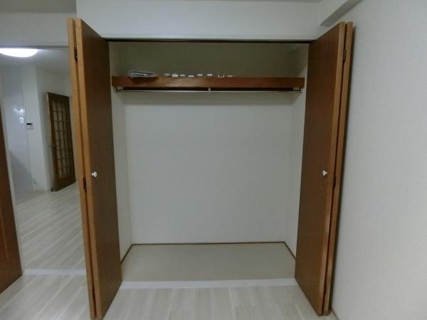 羽曳野市誉田３丁目のマンション