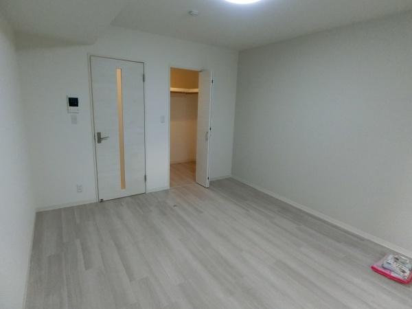 ステラウッド島泉III