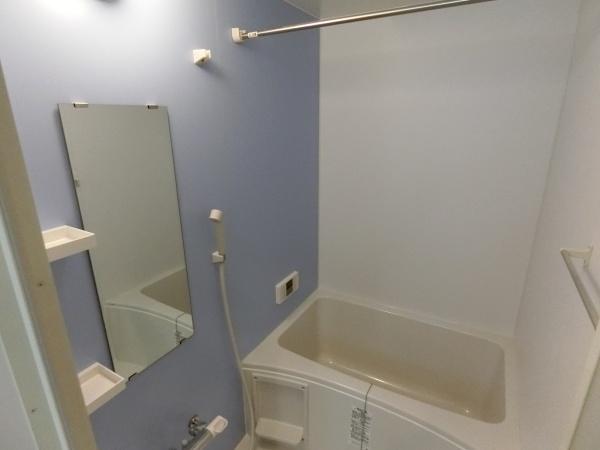 羽曳野市島泉９丁目のアパート