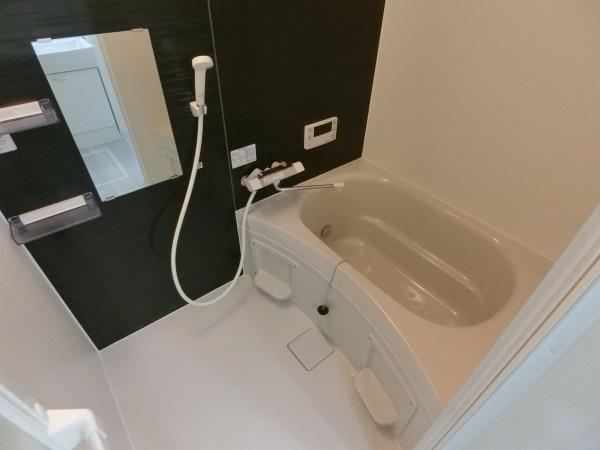 藤井寺市小山１丁目のアパート