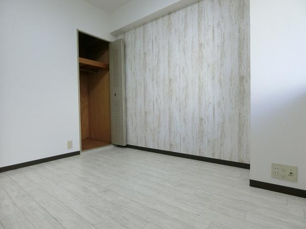 羽曳野市高鷲１丁目のマンション