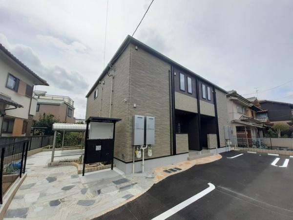松原市松ケ丘２丁目のアパート