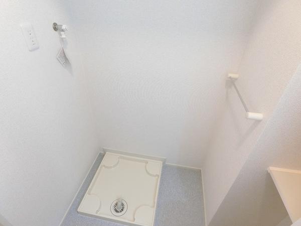 柏原市国分本町３丁目のハイツ