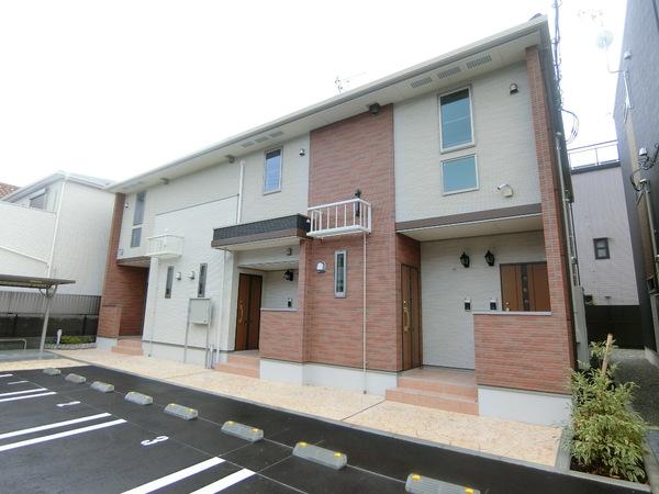 柏原市国分本町３丁目のハイツ