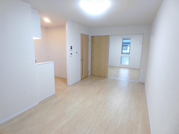 柏原市国分本町３丁目のハイツ