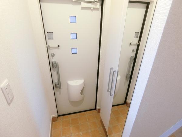 柏原市国分本町３丁目のハイツ