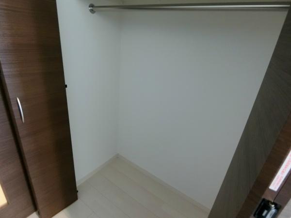 羽曳野市軽里３丁目のアパート