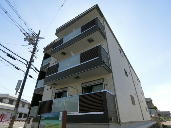 羽曳野市軽里３丁目のアパート