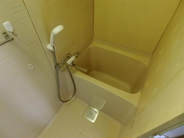 羽曳野市恵我之荘４丁目のハイツ