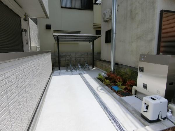 松原市岡５丁目のアパート