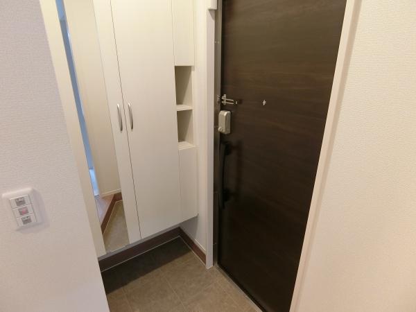 松原市岡５丁目のアパート