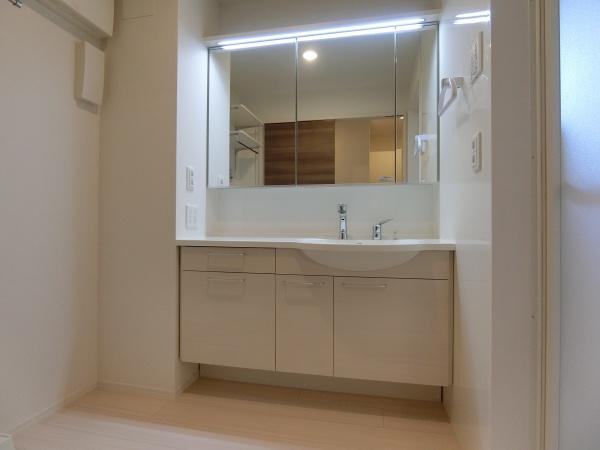 松原市岡５丁目のアパート