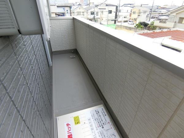 松原市岡５丁目のアパート