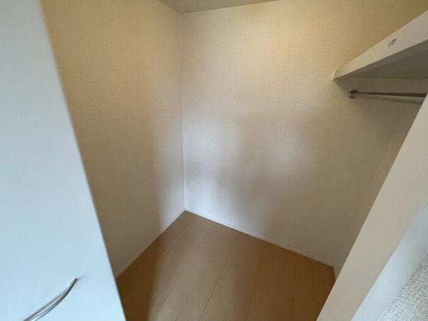 柏原市玉手町のハイツ
