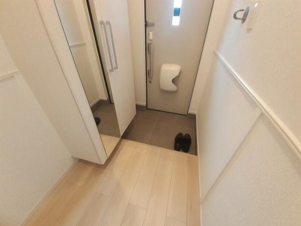 羽曳野市河原城のアパート