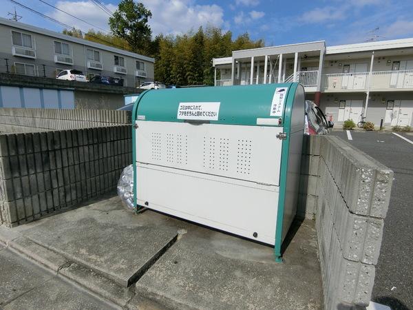 羽曳野市西浦４丁目のマンション