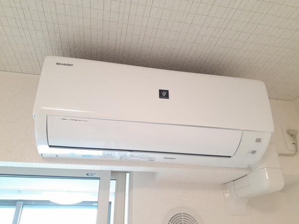羽曳野市高鷲８丁目のアパート
