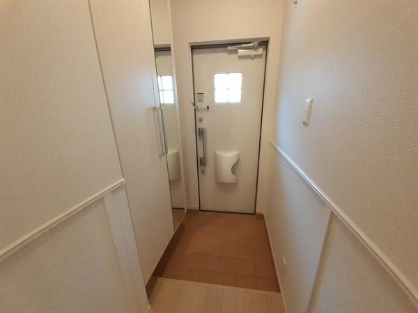 羽曳野市高鷲８丁目のアパート