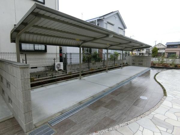 羽曳野市高鷲８丁目のアパート