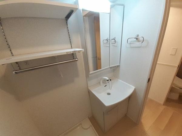 松原市小川４丁目のアパート