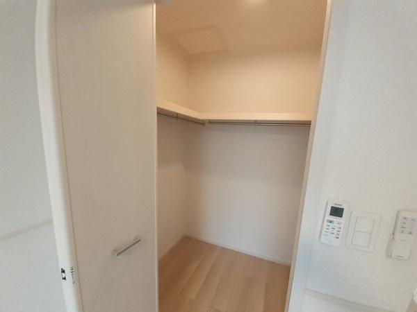 松原市小川４丁目のアパート