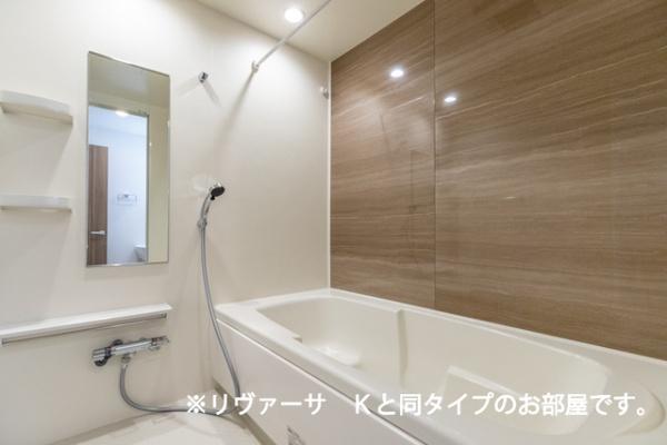 羽曳野市蔵之内のアパート