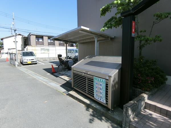 羽曳野市東阪田のマンション