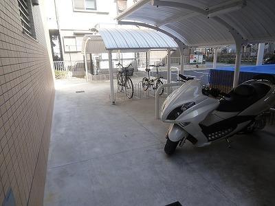 藤井寺市沢田１丁目のマンション