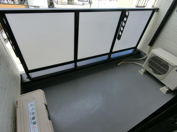 羽曳野市島泉1丁目のアパート(バルコニー)
