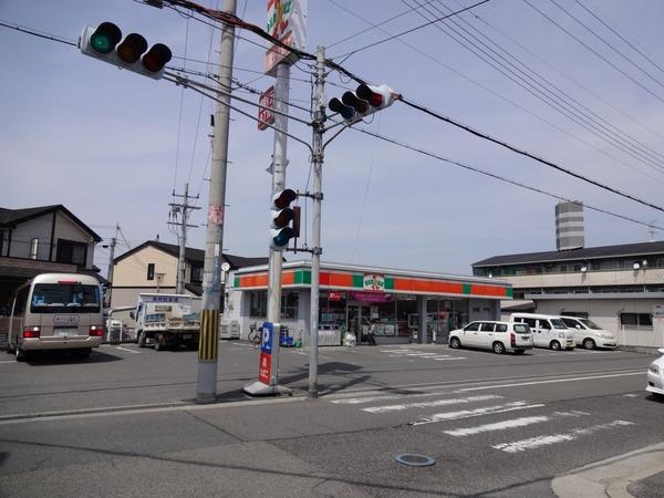 羽曳野市樫山のマンション(サンクス羽曳野伊賀店)