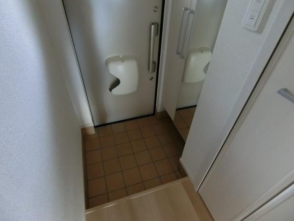 羽曳野市高鷲６丁目のアパート