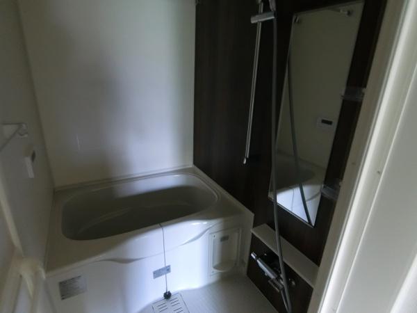 羽曳野市高鷲６丁目のアパート