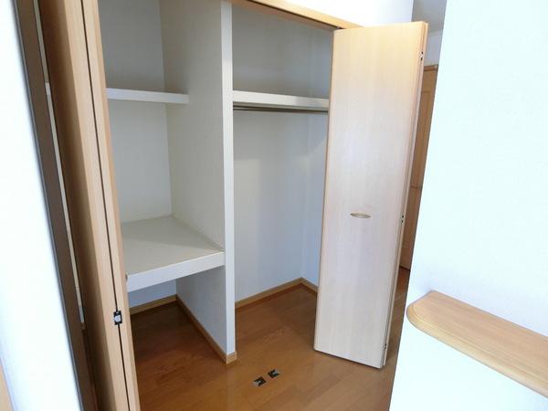 松原市一津屋４丁目のハイツ