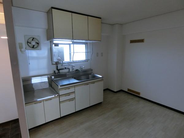 高鷲マンション巽