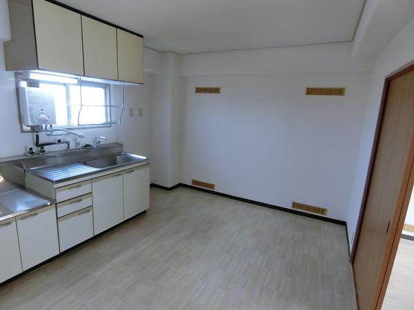 高鷲マンション巽